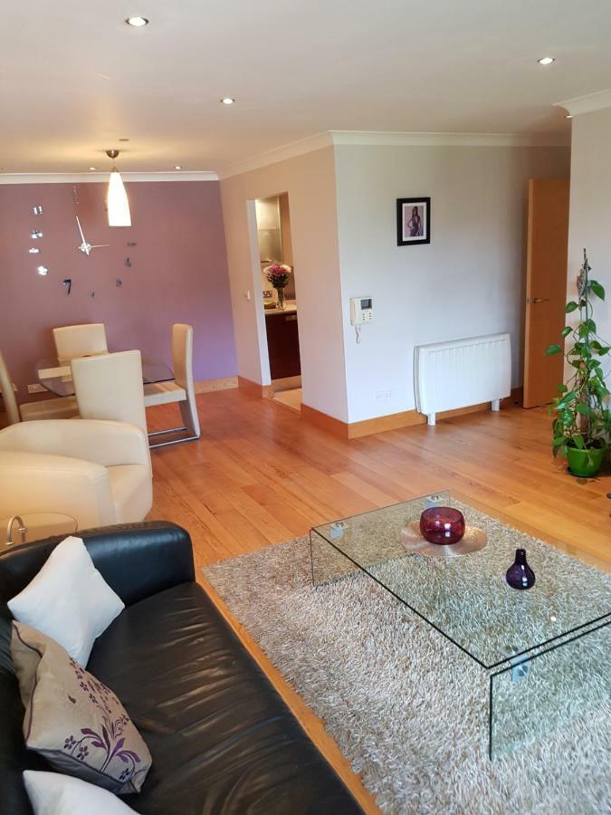 The Courtyard Apartments !!!! Killarney Bagian luar foto